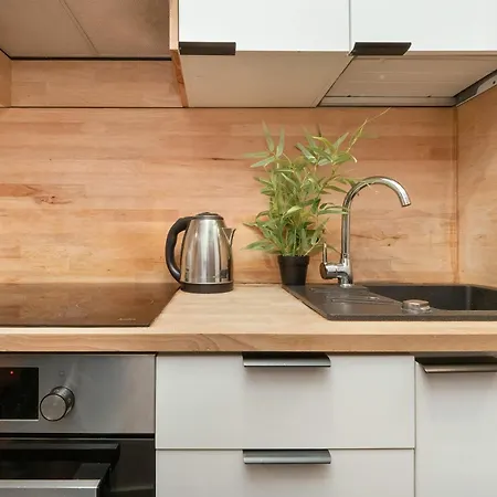 Przytulne Z Antresolą W łodzi By Renters * Łódź