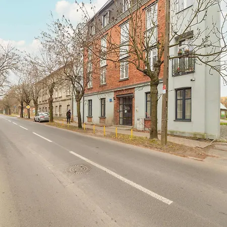 Przytulne Z Antresolą W łodzi By Renters Apartament *