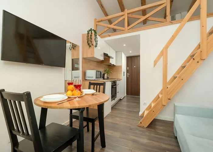 Przytulne Z Antresola W Lodzi By Renters Łódź