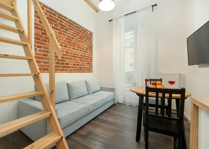 Przytulne Z Antresola W Lodzi By Renters *